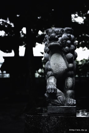 クールトーンの賀茂神社　狛犬