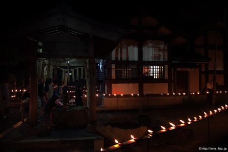 賀茂神社の千灯明祭の様子2